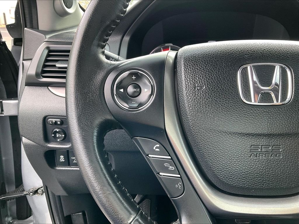 Used 2019 Gray Honda RTL image 23