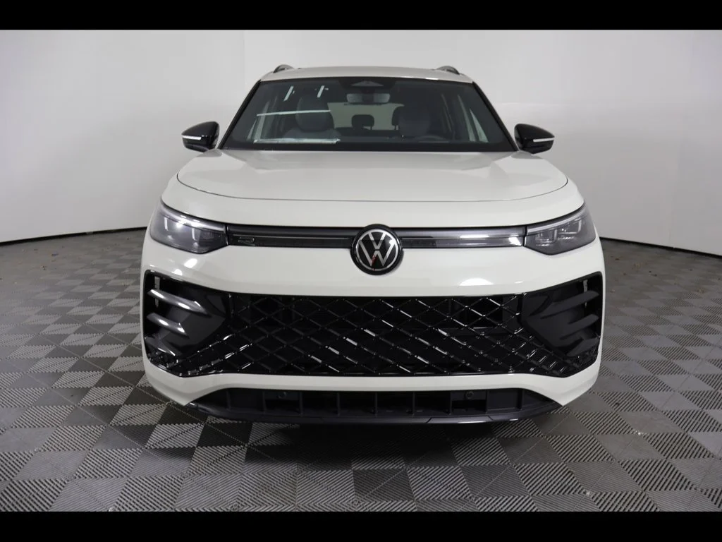 New 2026 Silver Volkswagen 2.0T SE R-Line Black image 8