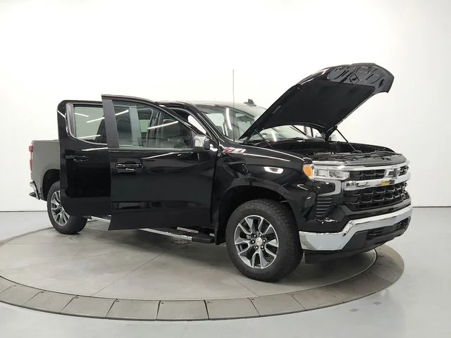 2026 Chevrolet Silverado 1500 LT - Photo 9
