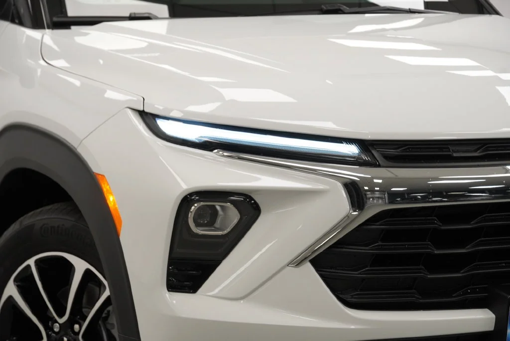 New 2026 Summit White Chevrolet LT image 9