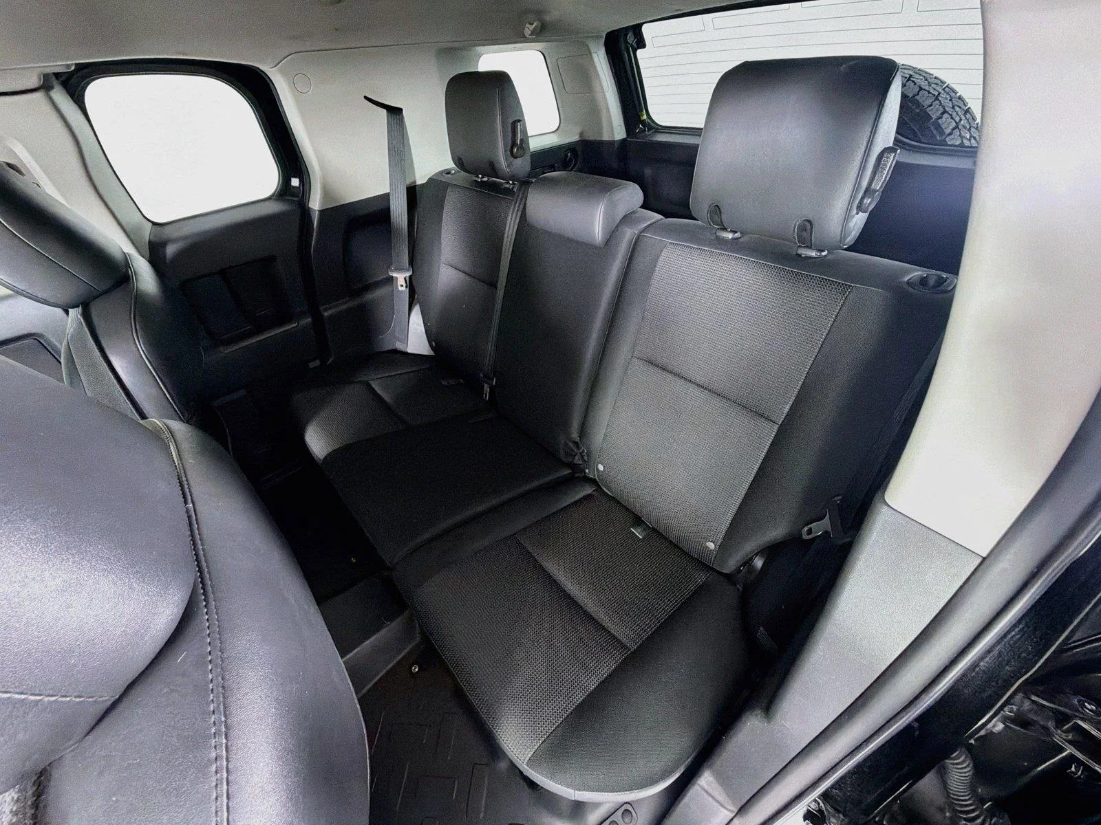 Used 2014 Black Toyota SR image 18