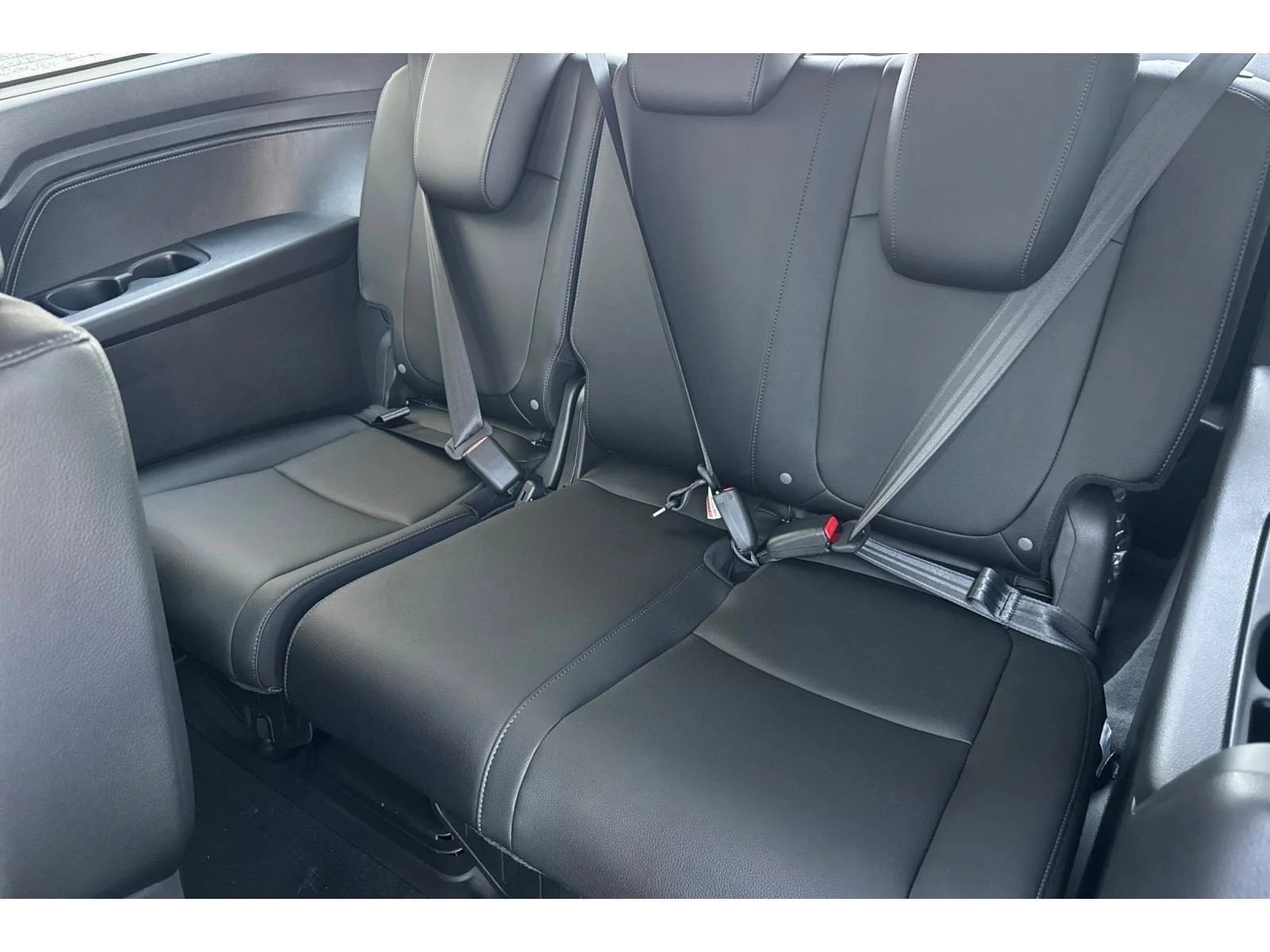Used 2026 Modern Steel Metallic Honda EX-L image 17