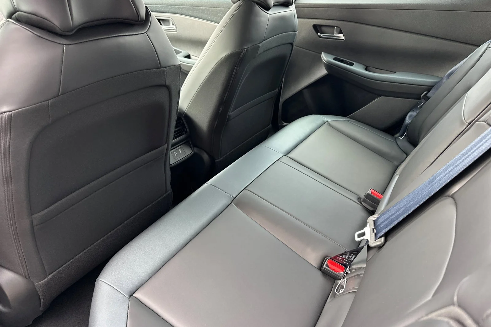 2026 Nissan LEAF SV+ - Photo 12
