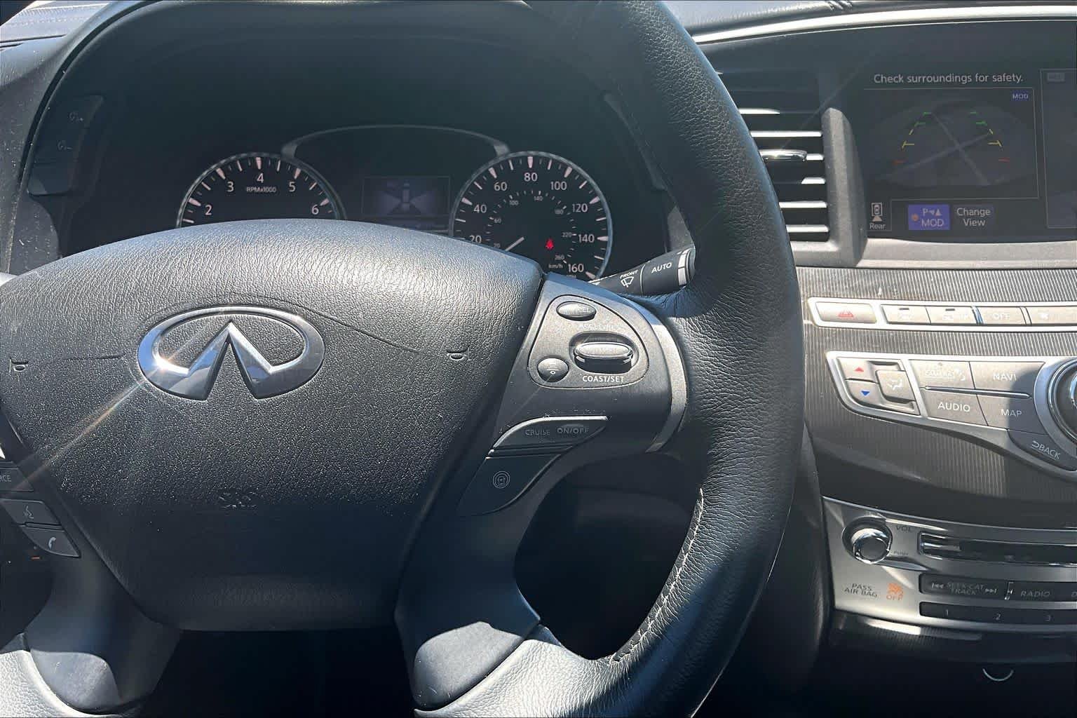 Used 2017 Hermosa Blue INFINITI  image 24