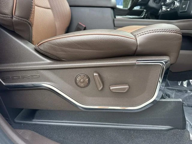 Used 2025 Bronze Ford King Ranch image 34