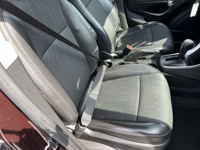 Used 2022 Red Chevrolet LT image 26