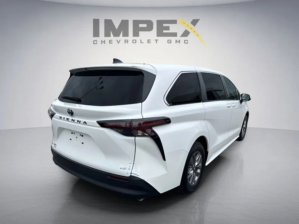 Used 2025 White Toyota LE image 5