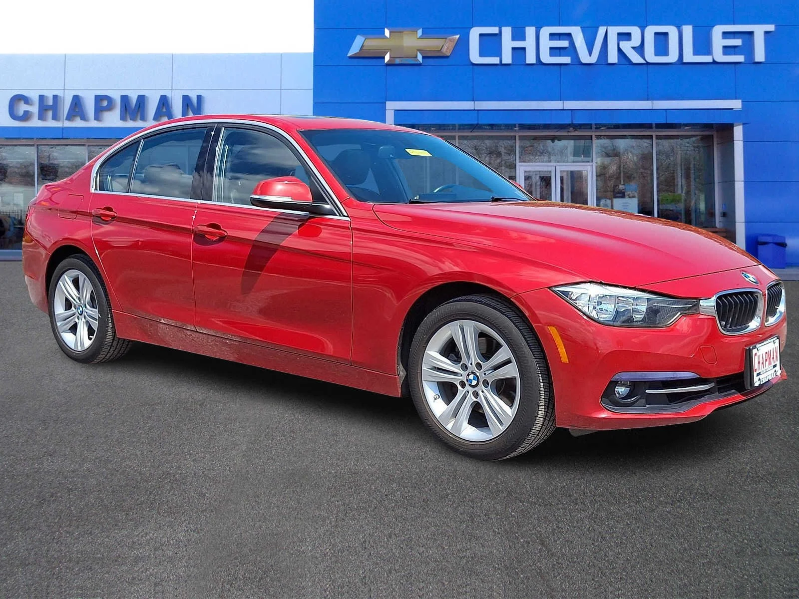 Used 2017  BMW 330i image 1