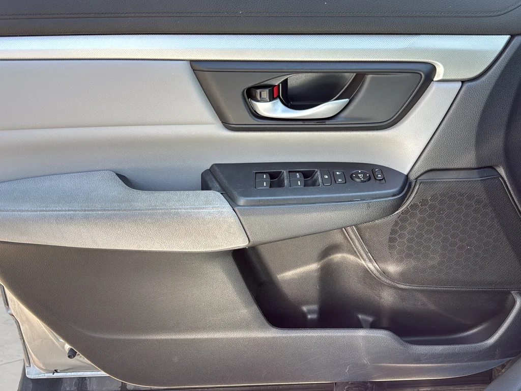 Used 2020 Silver Honda LX image 18