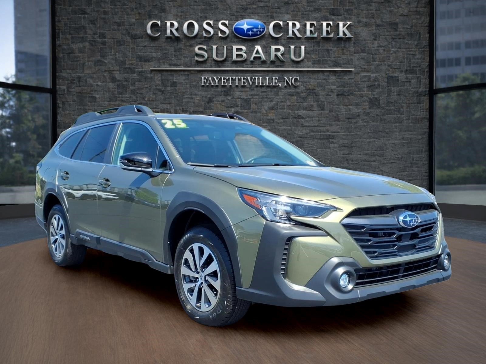 2025 Subaru Outback Premium's photo