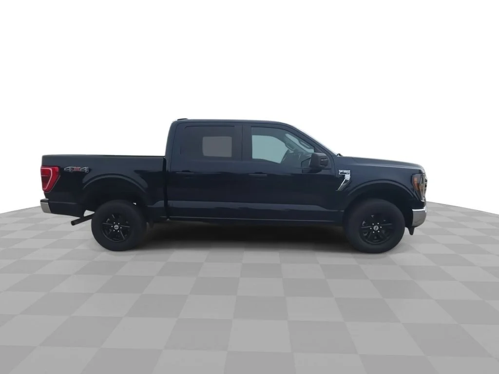 Used 2023 Blue Ford XLT image 9