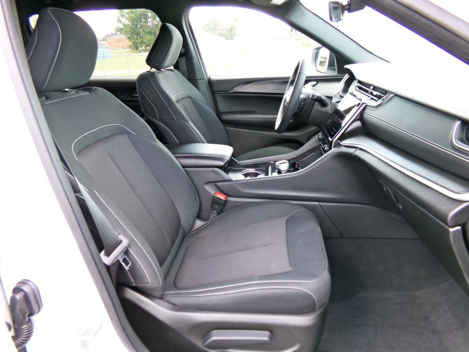 Used 2025 Bright White Clearcoat Jeep Laredo image 16