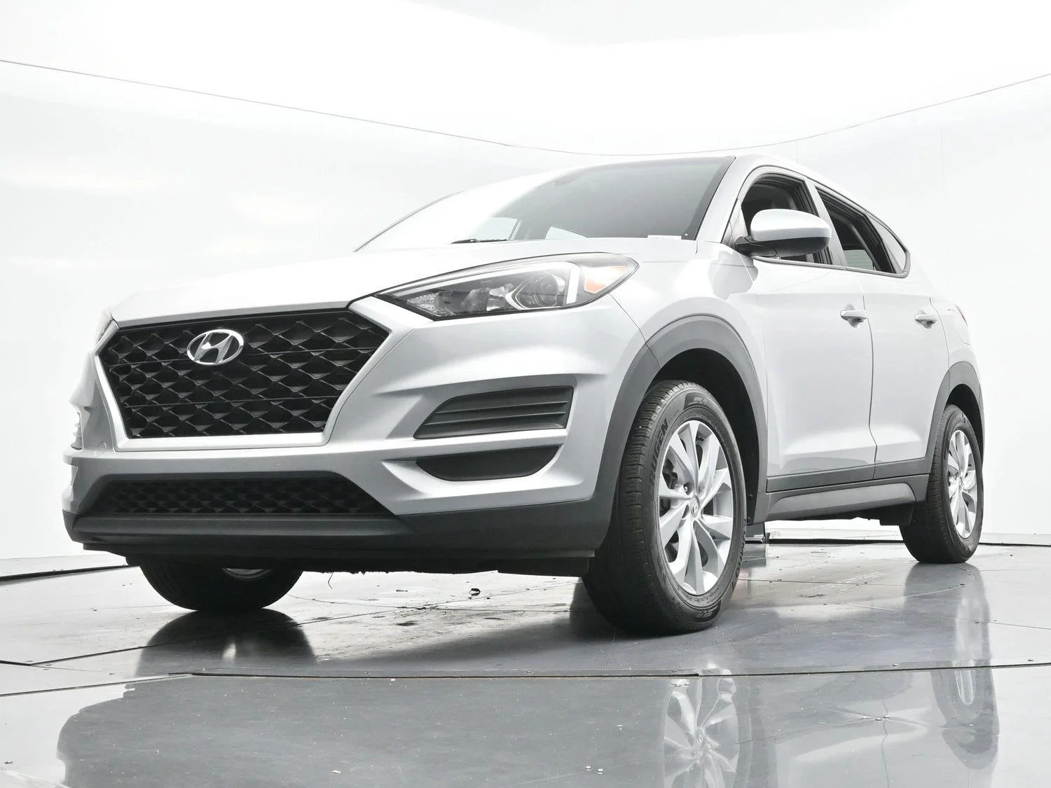 Used 2020 Stellar Silver Hyundai SE image 41