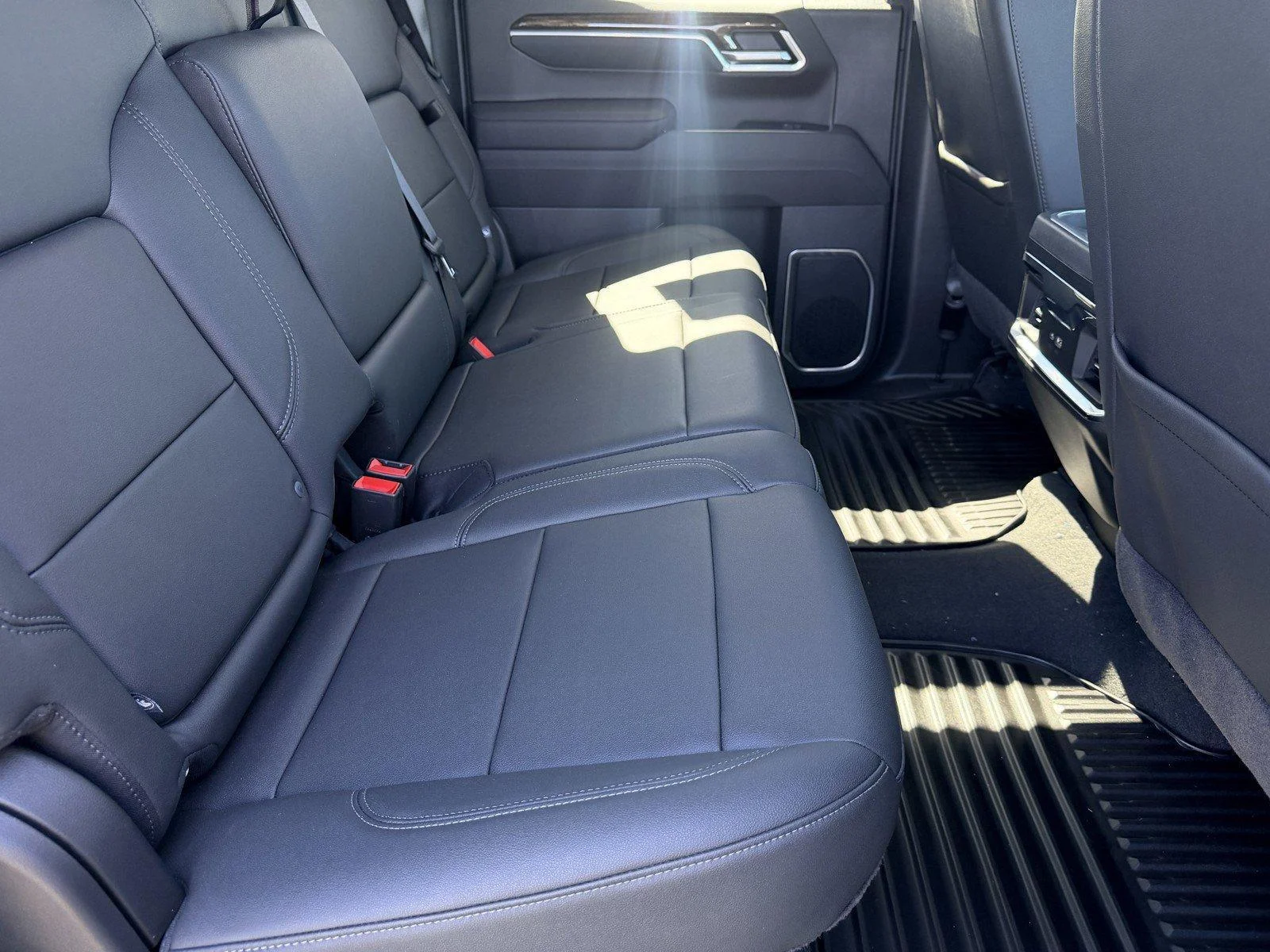New 2026 Summit White GMC Elevation image 10