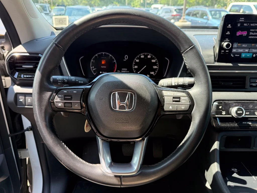 Used 2023 White Honda EX-L image 13