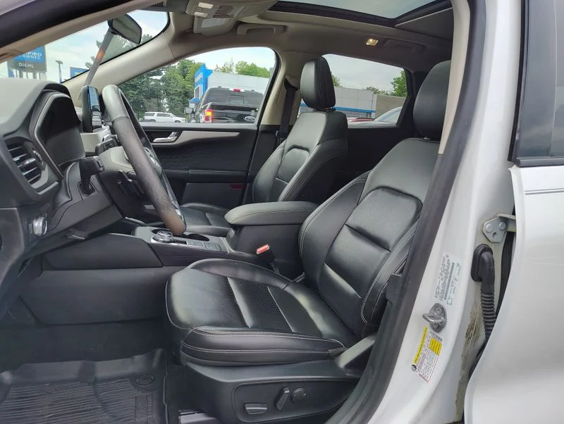 Used 2020 White Ford SEL image 10