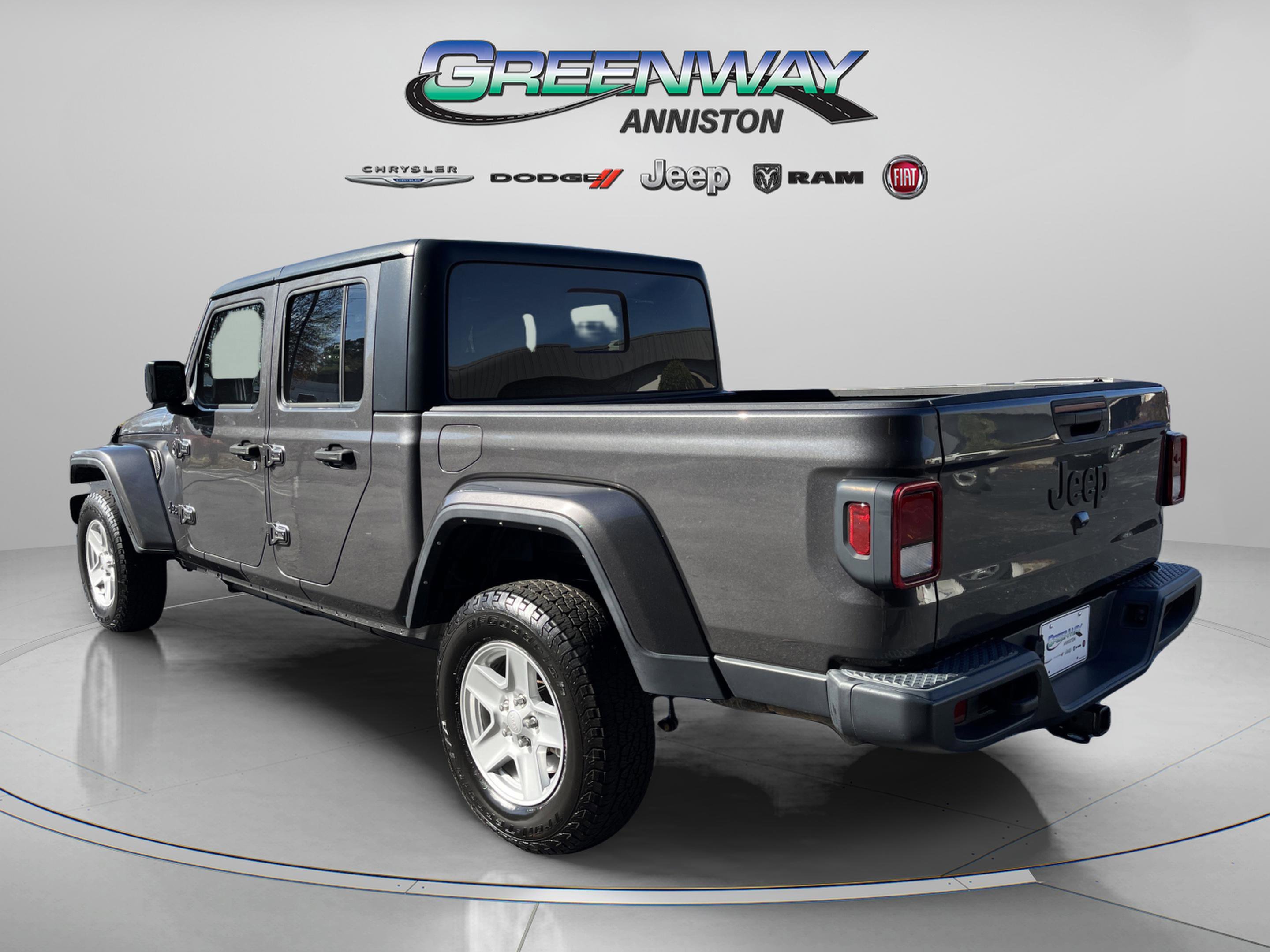 Used 2022 Granite Crystal Metallic Clearcoat Jeep  image 5