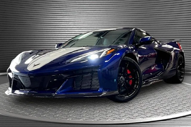 2027 Chevrolet Corvette 2LT