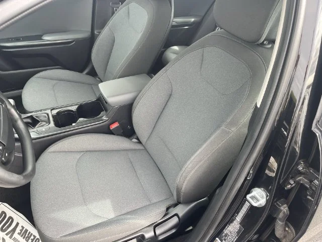 2025 Kia K4 LXS - Photo 17