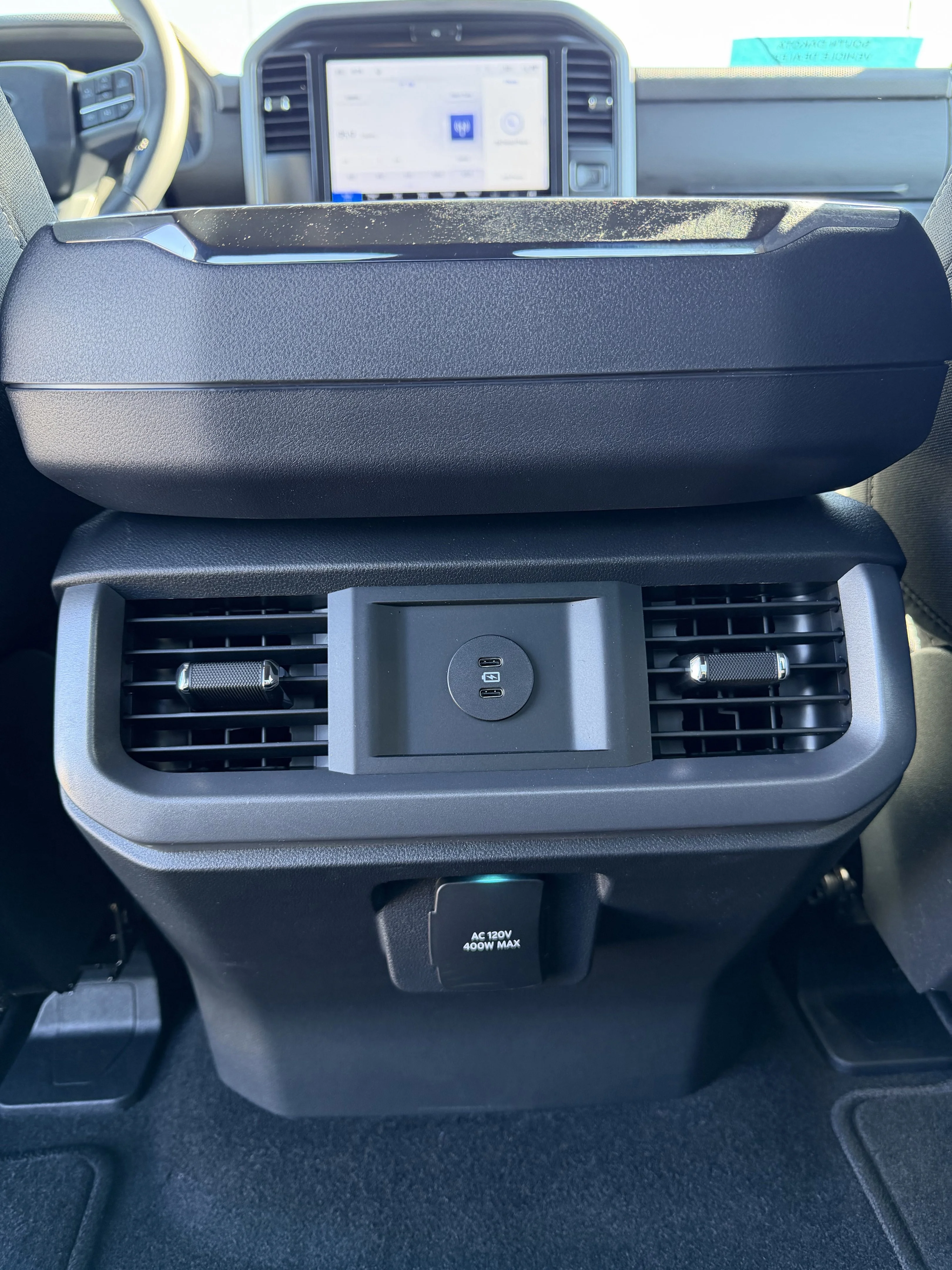 New 2026 Agate Black Metallic Ford XLT image 9