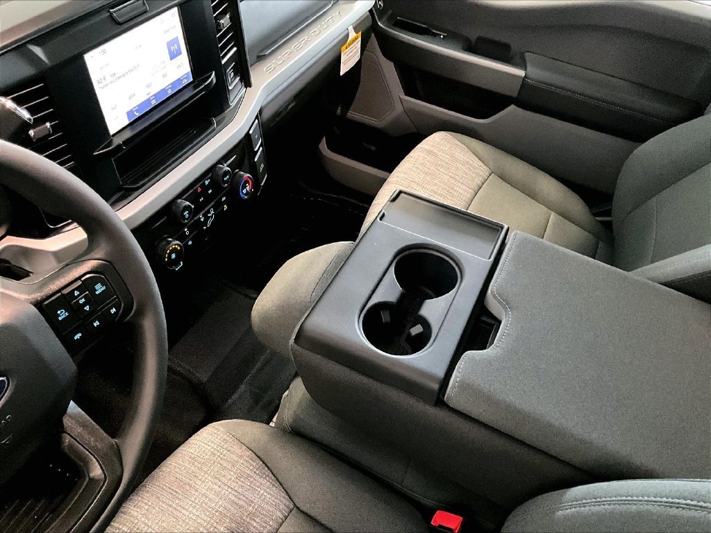 New 2027 Ruby Red Metallic Ford XLT image 14