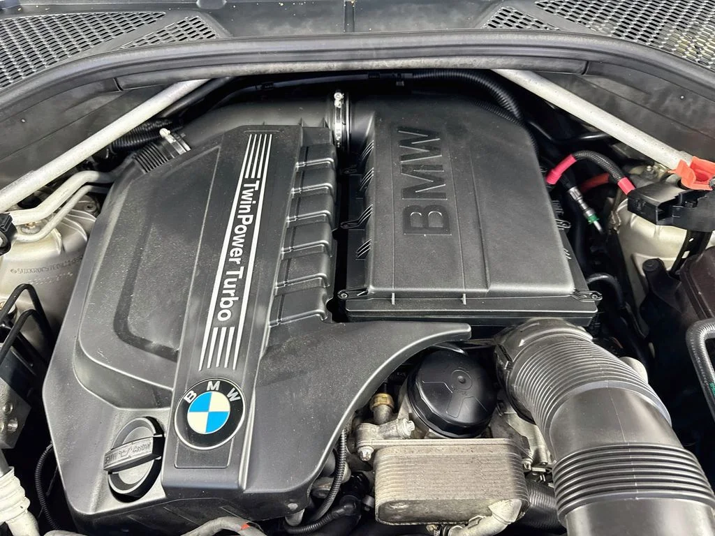 Used 2014 Mineral Silver Metallic BMW xDrive35i image 40