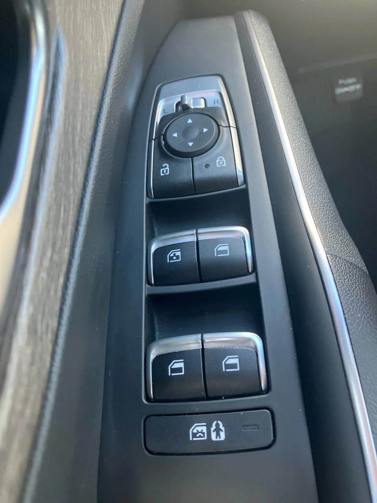 Used 2023 Wolf Gray Kia X-Line S image 12