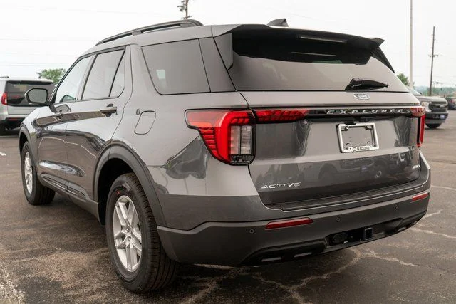 New 2026 Gray Ford Active image 7