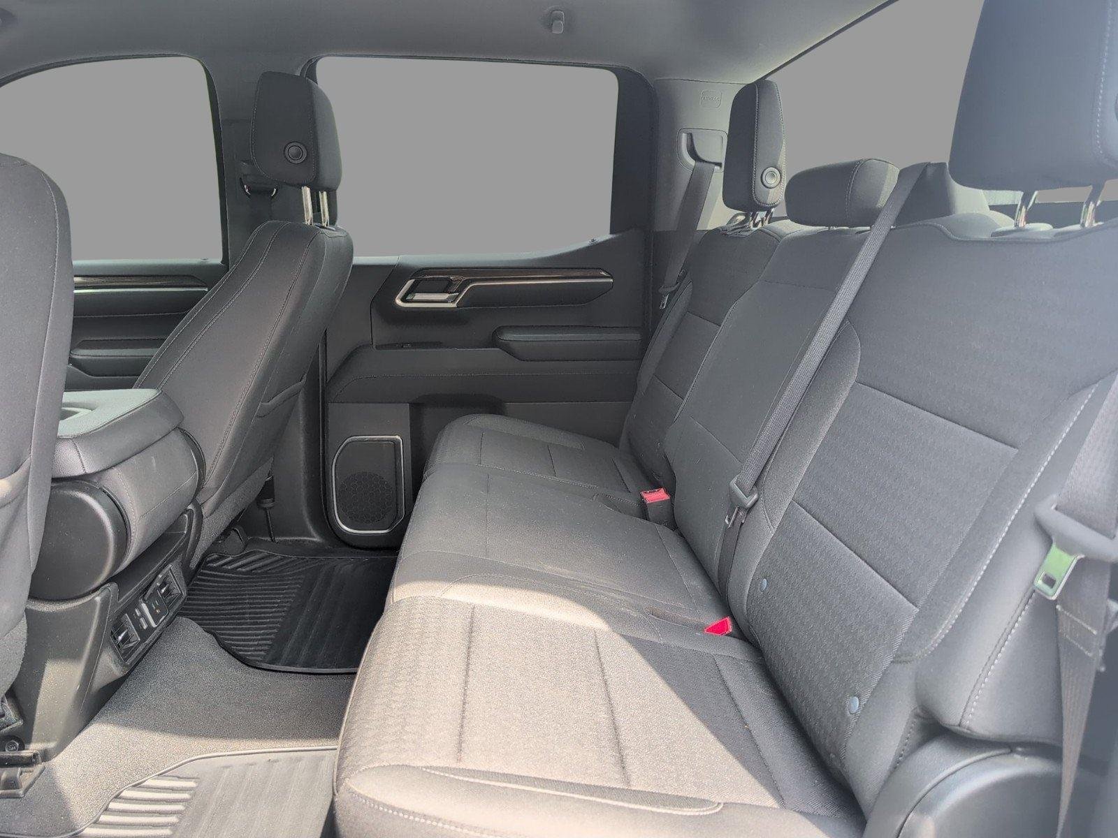 Used 2022 Summit White Chevrolet LT image 35