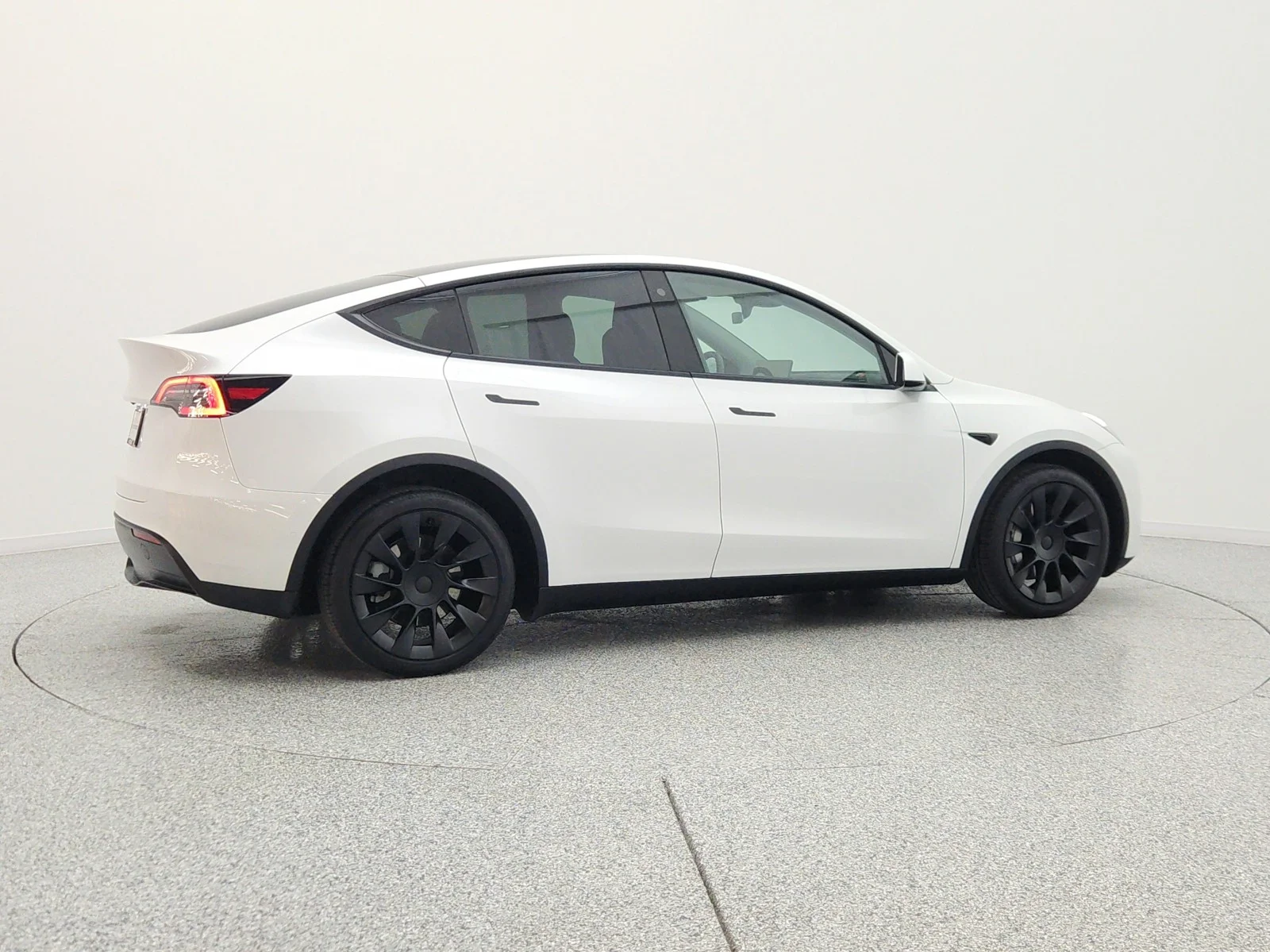 Used 2022 Pearl White Multi-Coat Tesla Long Range AWD image 5
