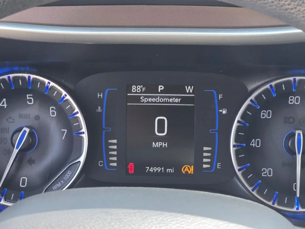 Used 2018 Gray Chrysler Touring Plus image 32