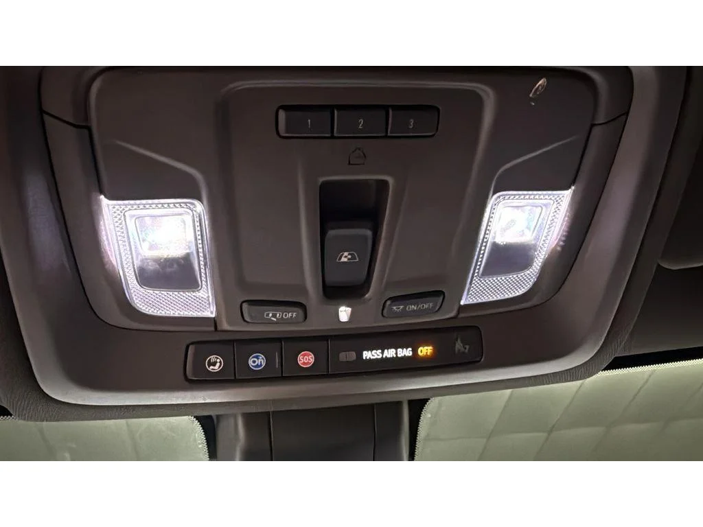 Used 2020 Summit White GMC SLT image 33