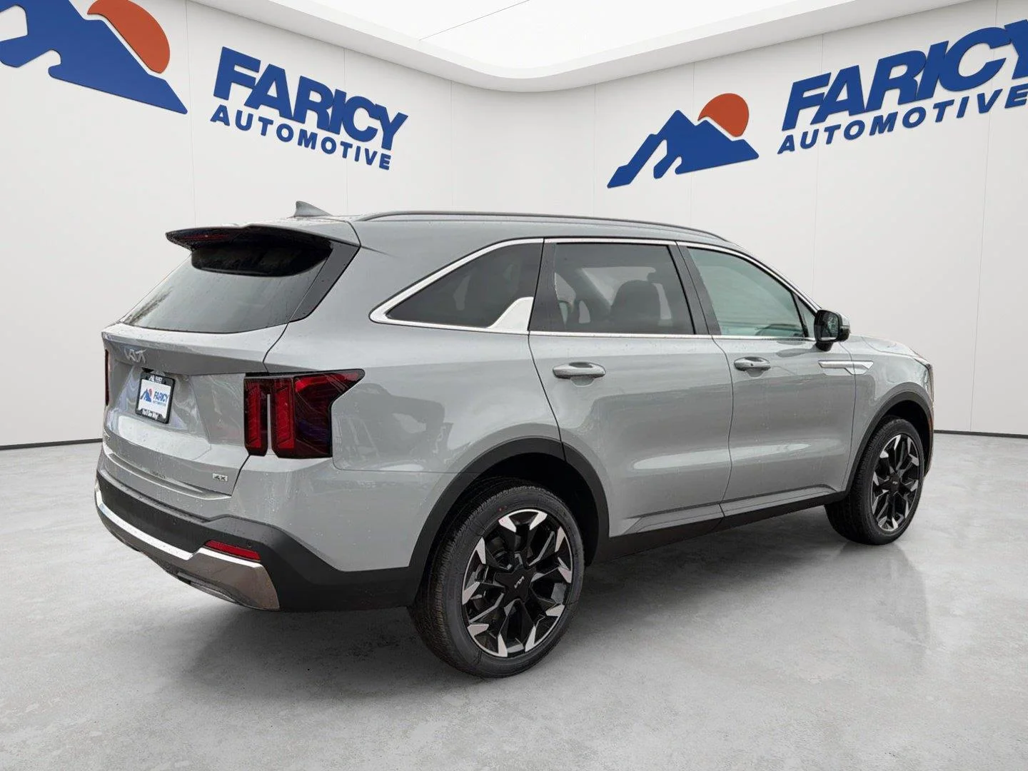 New 2026 Wolf Gray Kia EX image 4