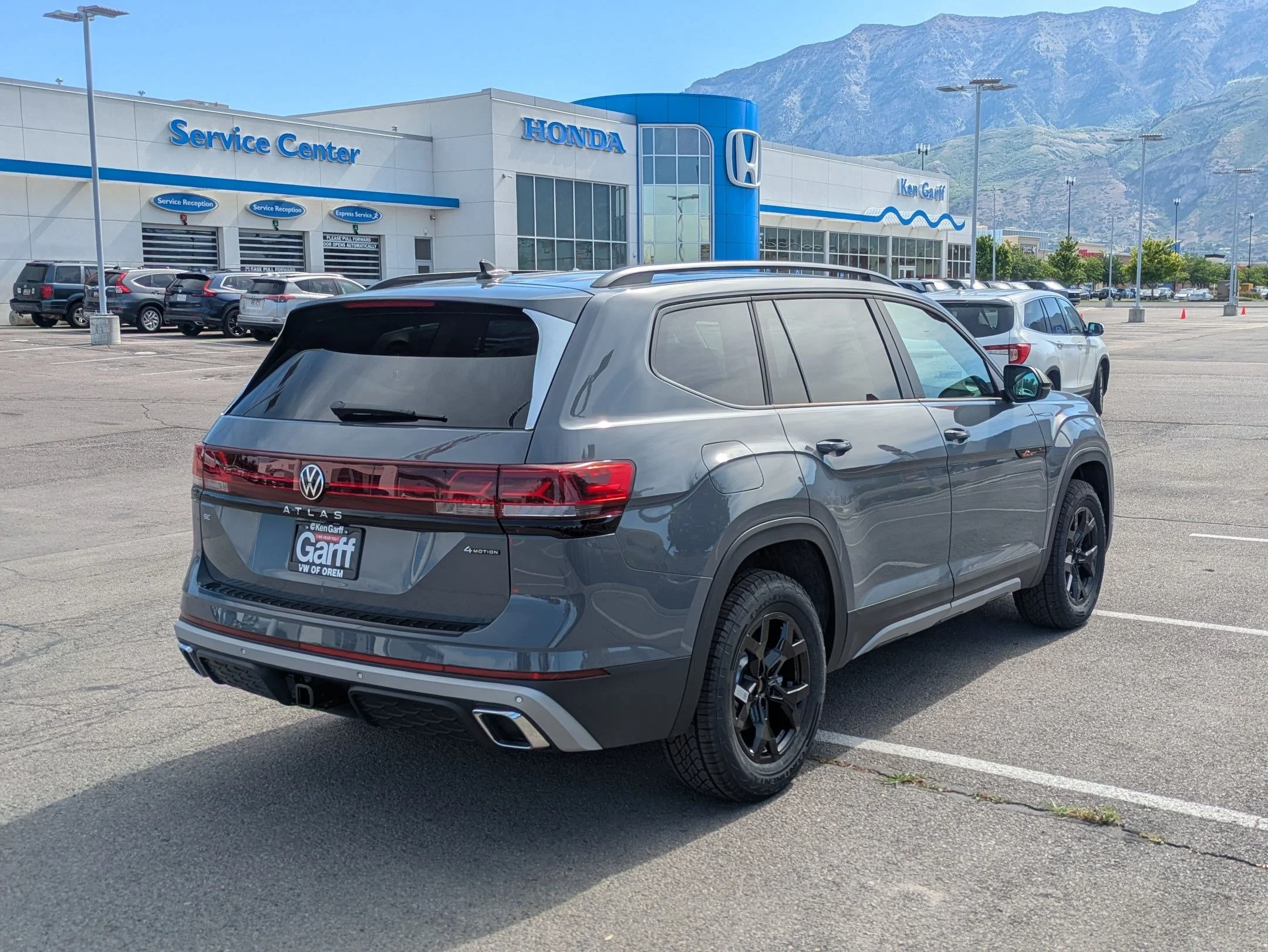 New 2026 Pure Gray Volkswagen 2.0T Peak Edition image 3