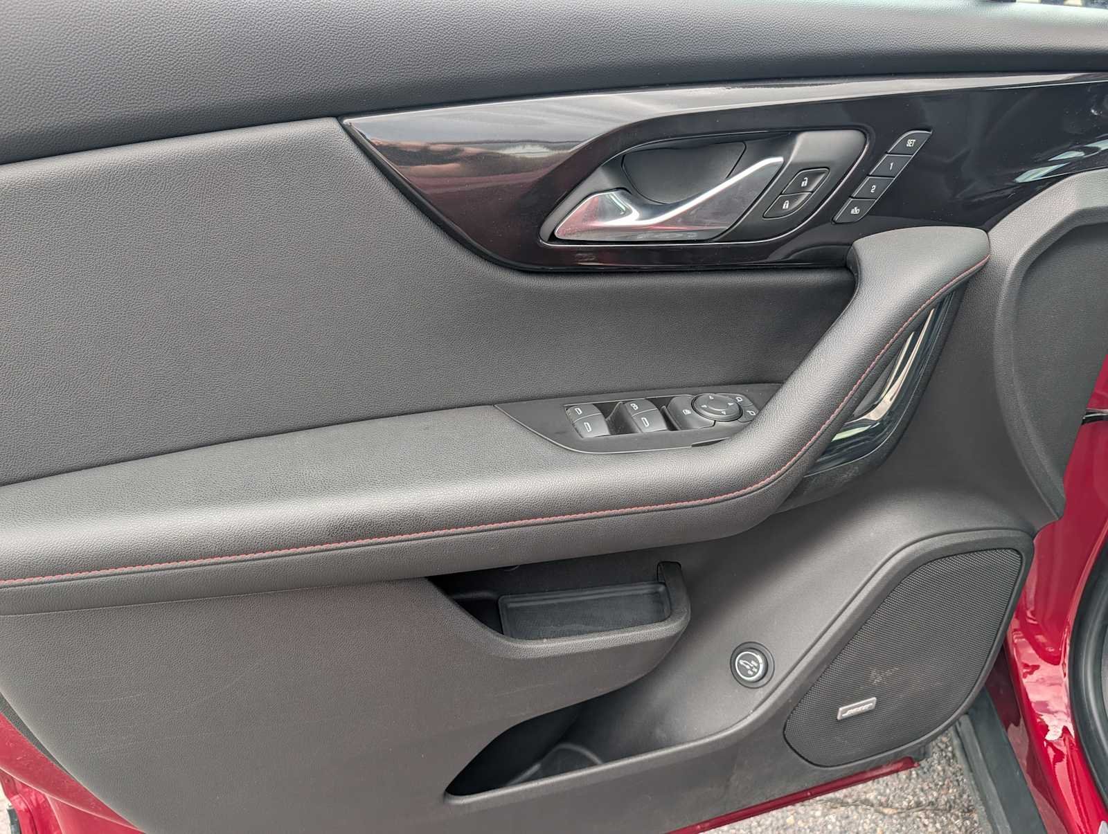 Used 2019 Cajun Red Tintcoat Chevrolet RS image 11
