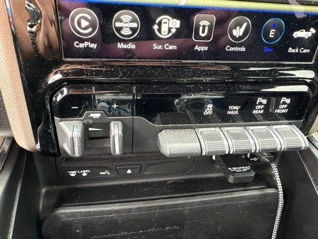 Used 2019 Granite Crystal Metallic Clearcoat Ram Laramie image 29