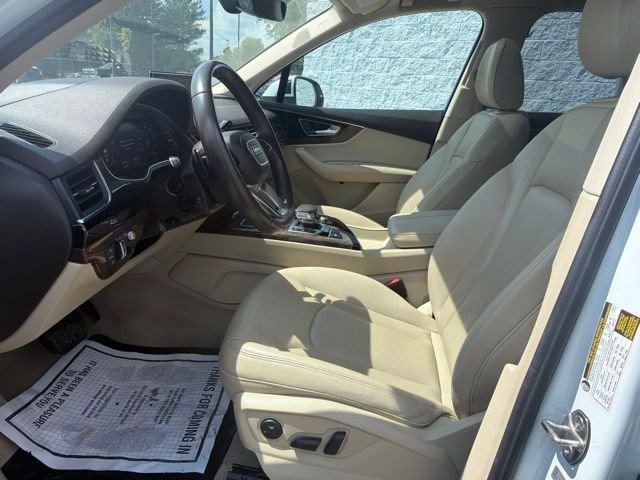 Used 2018 White Audi Prestige image 15