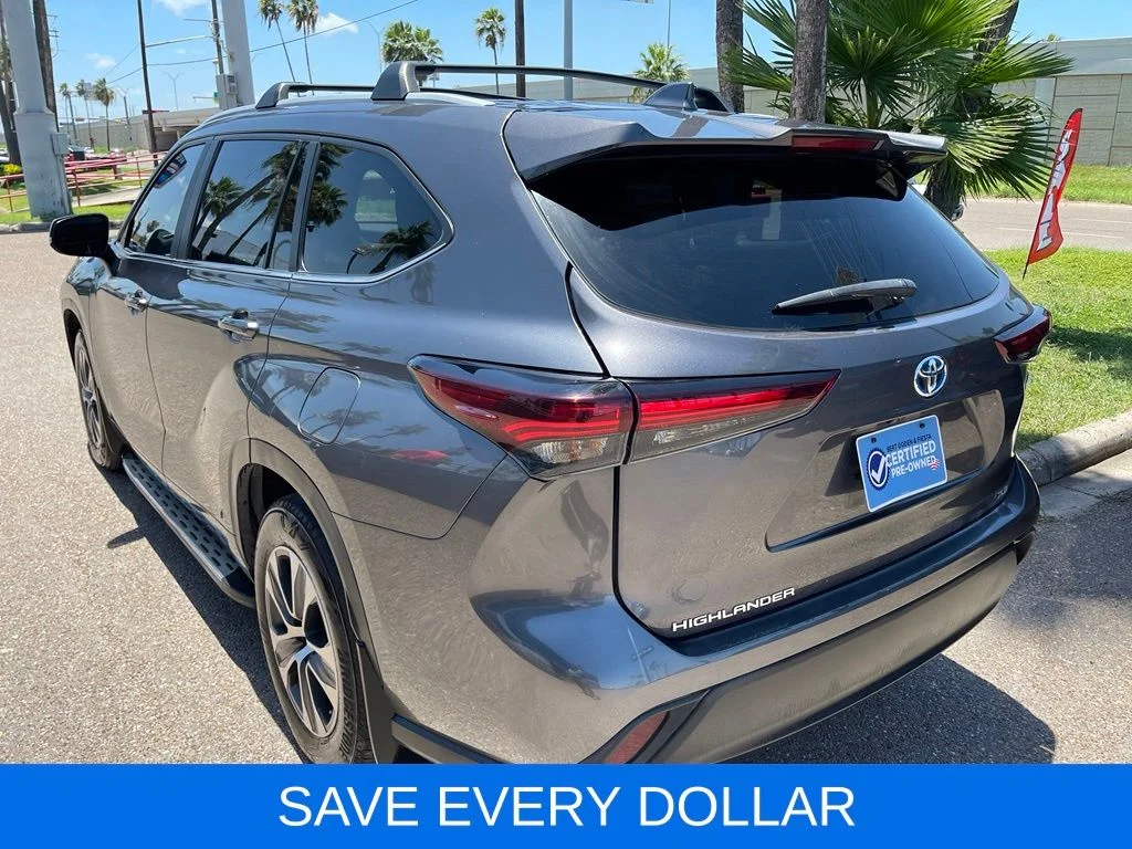 Used 2024 Gray Toyota XLE image 4