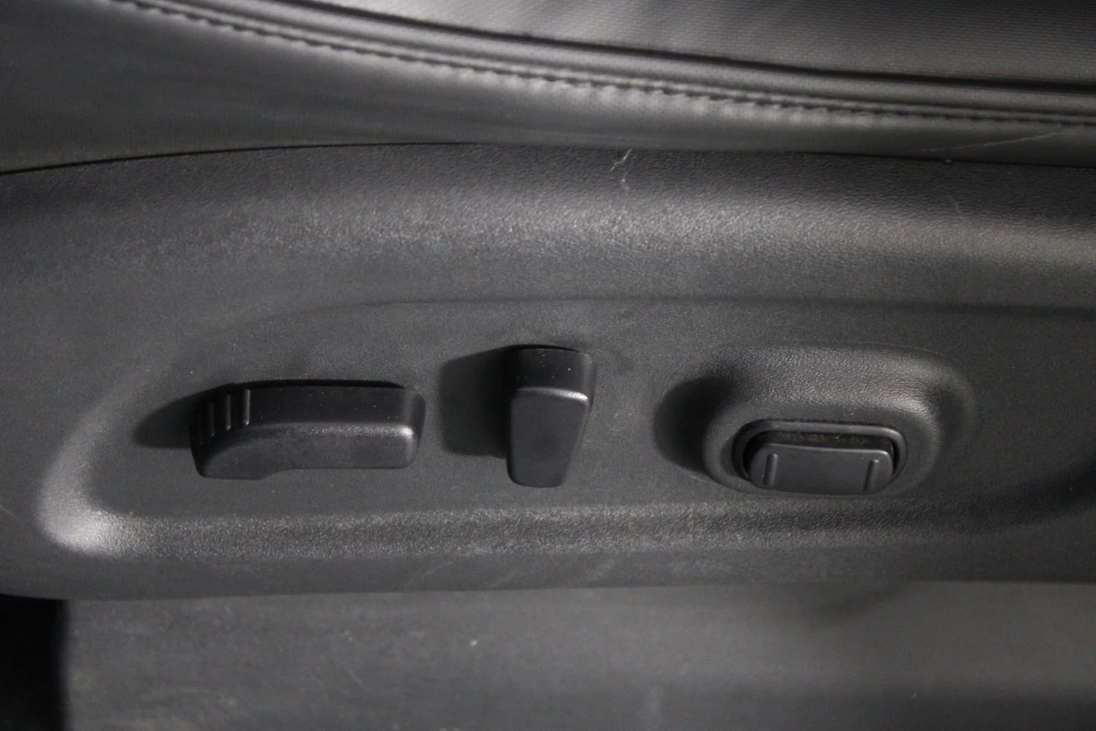Used 2017 Black Nissan PRO-4X image 29
