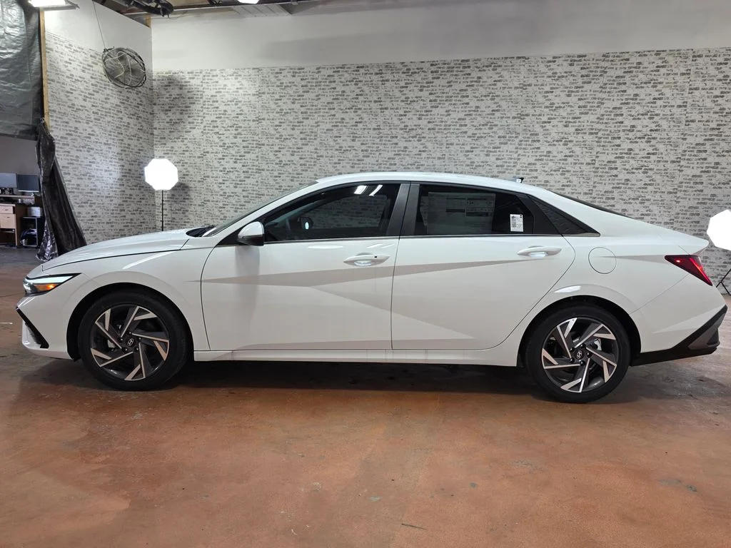 New 2026 Serenity White Hyundai Limited image 4