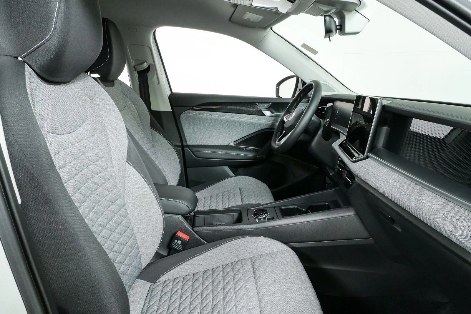 Certified Used 2025 Pure White Volkswagen S image 22