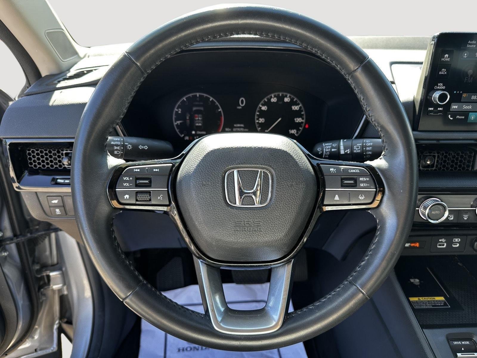 Used 2023 Lunar Silver Metallic Honda EX-L image 10