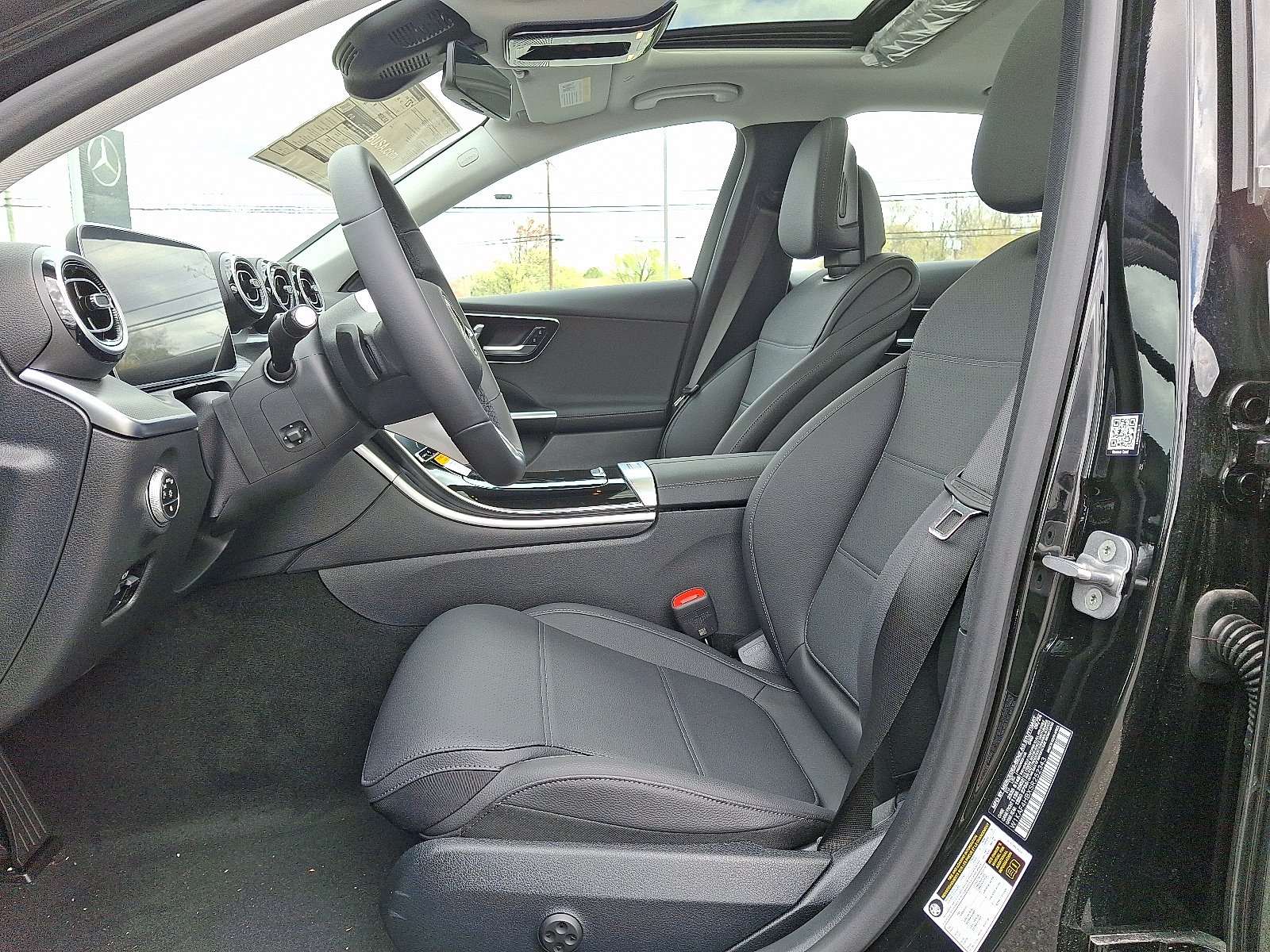 2025 Mercedes-Benz C-Class Sedan C 300 - Photo 12