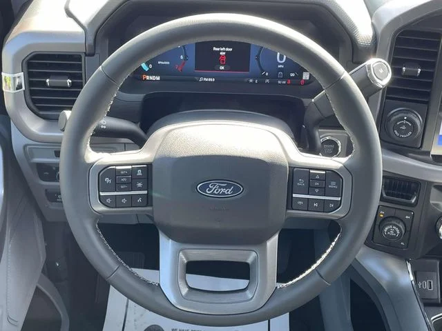 New 2026 Carbonized Gray Metallic Ford XLT image 13