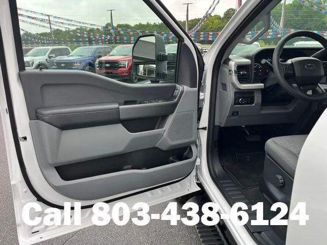 New 2026 Oxford White Ford F-250® XL image 4