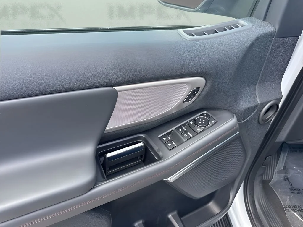 Used 2025 Silver Ford Active image 28