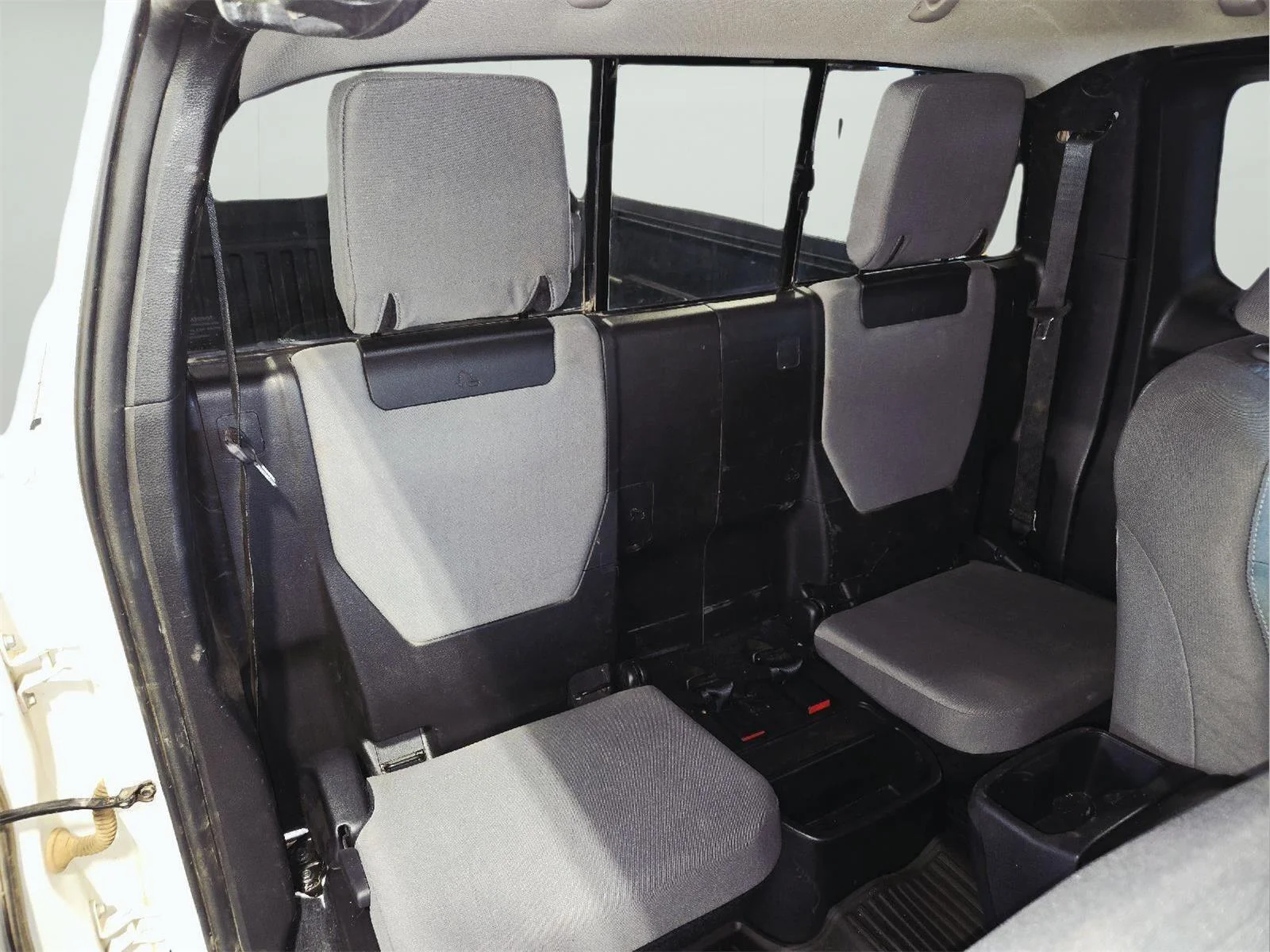 Used 2019 Super White Toyota SR5 image 34