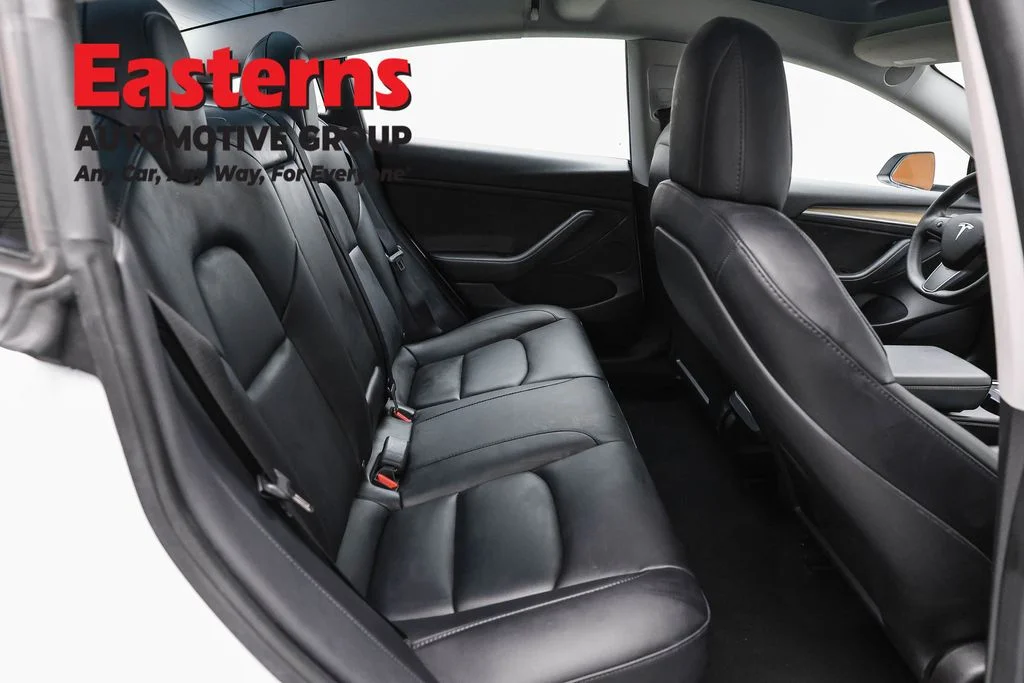 Used 2022 White Tesla Long Range image 17
