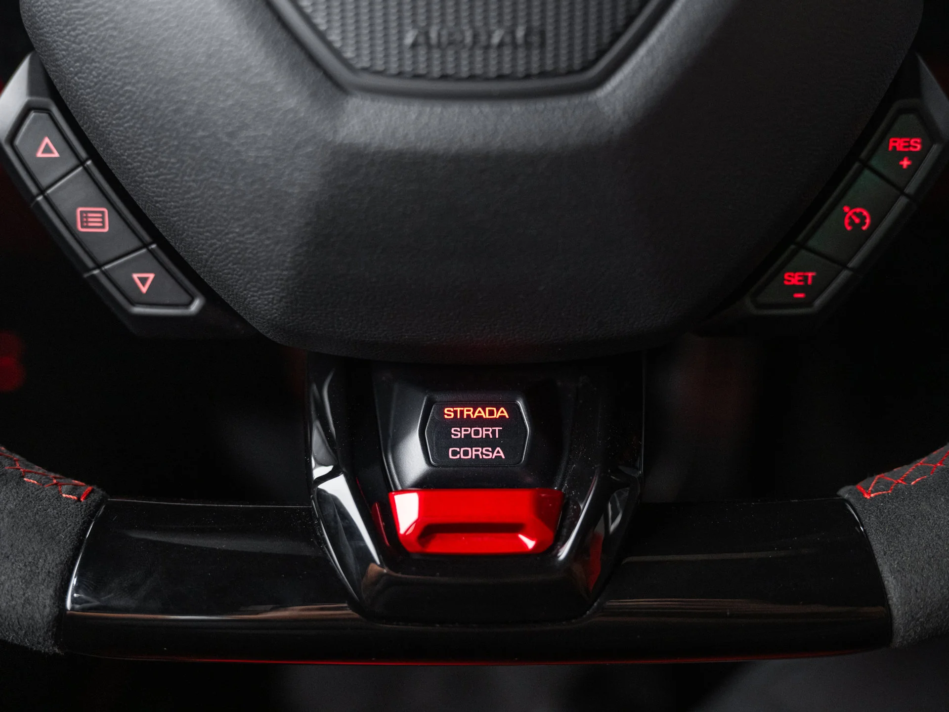 Used 2020 Grigio Adamas Matt Lamborghini  image 51