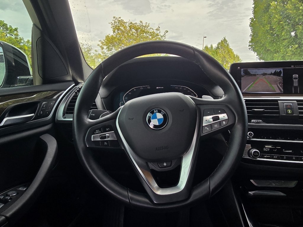 Used 2021 Glacier Silver Metallic BMW xDrive30e image 28